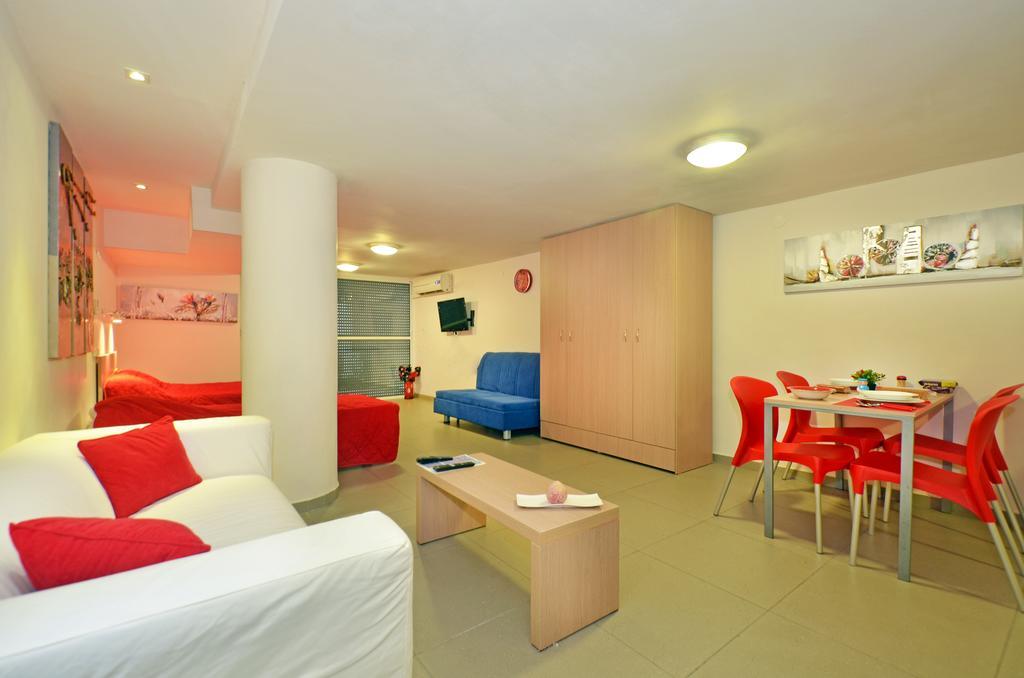 Levontine 14 Aparthotel Haifa Rum bild